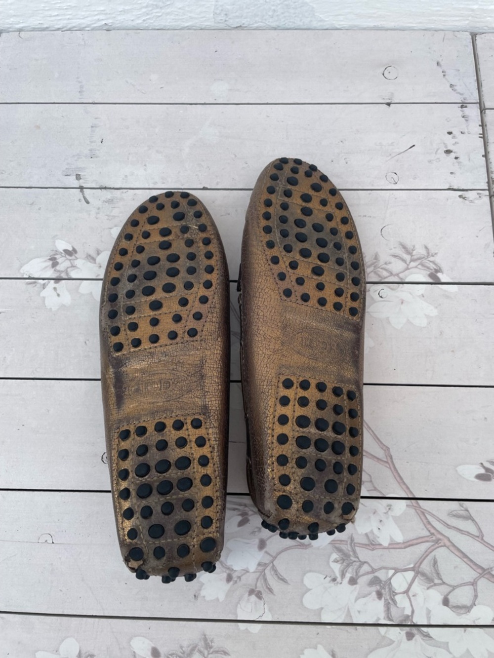 Tod's Metallic Bronze Leather Driving Loafers - Picture 4 of 10